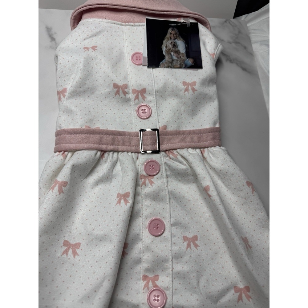 Jessica Simpson Pet Clothing size Medium made of 100% Polyester